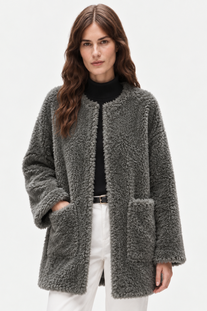 Luxurious soft shearling fur coat