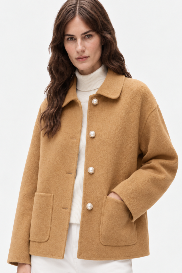 Cashmere doll collar short coat