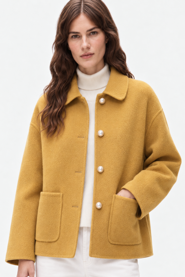 Cashmere doll collar short coat