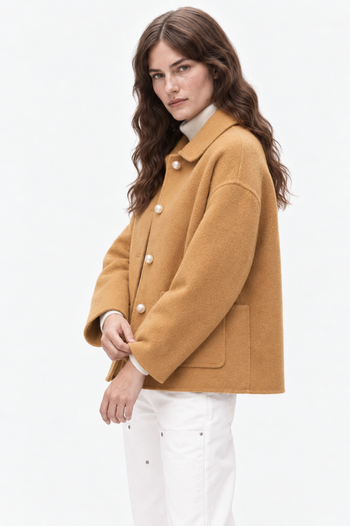 Cashmere doll collar short coat