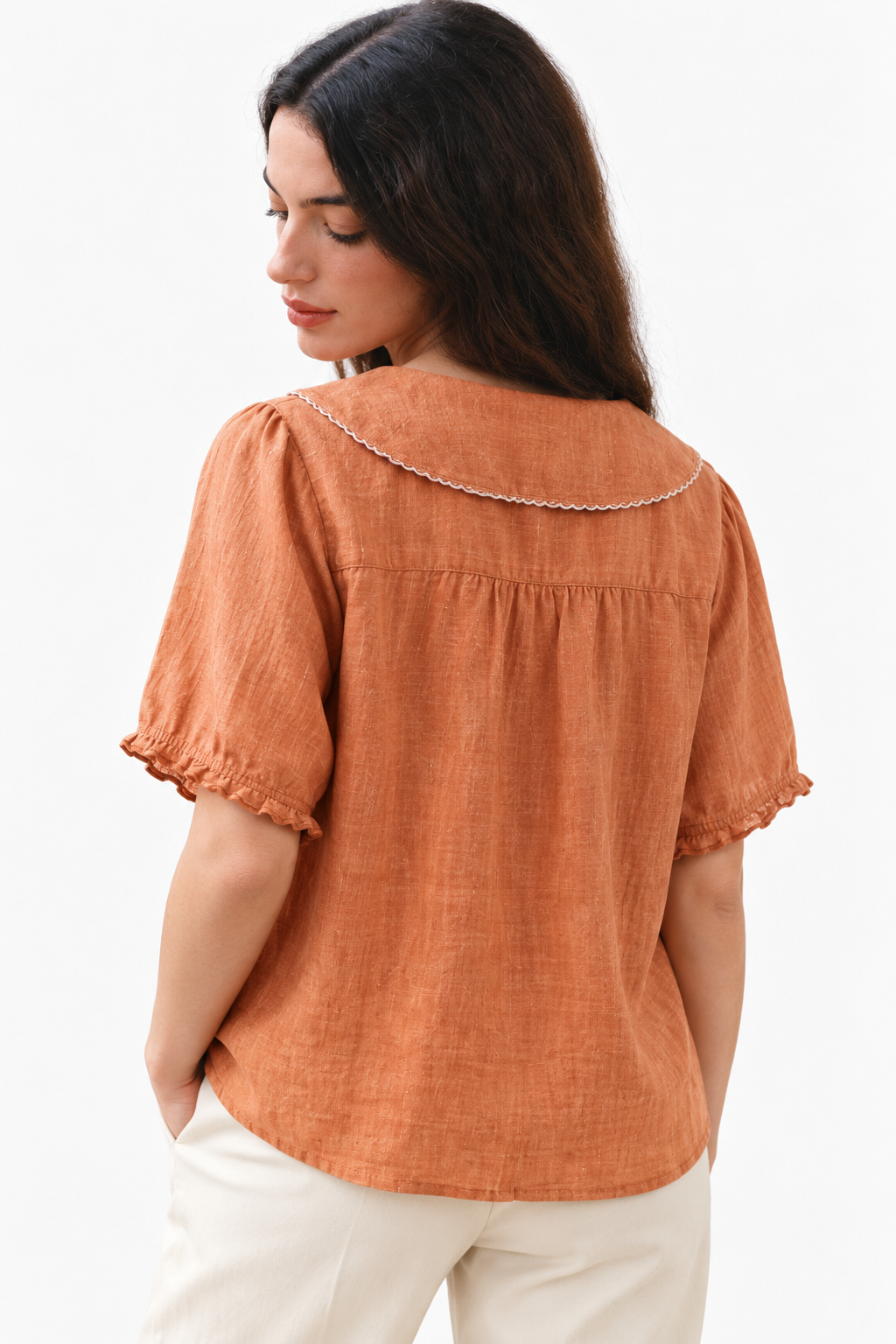 Cotton-Linen Blend Blouse – Scalloped Collar & Easy Movement