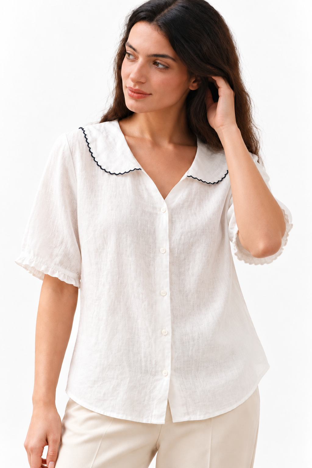Cotton-Linen Blend Blouse – Scalloped Collar & Easy Movement