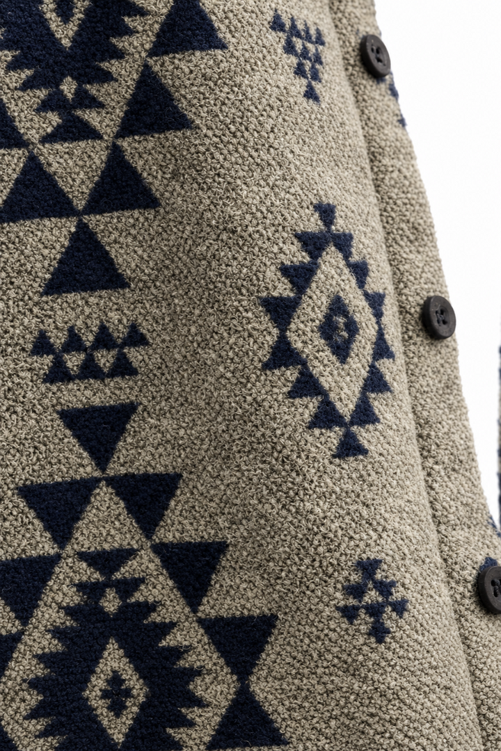 Wool-Blend Jacket – Geometric Pattern & Easy Layering